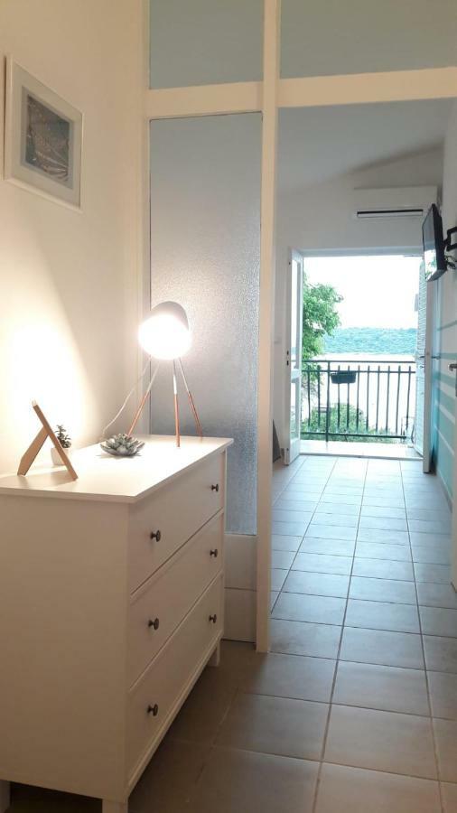 Apartman Kursar Srima Kültér fotó