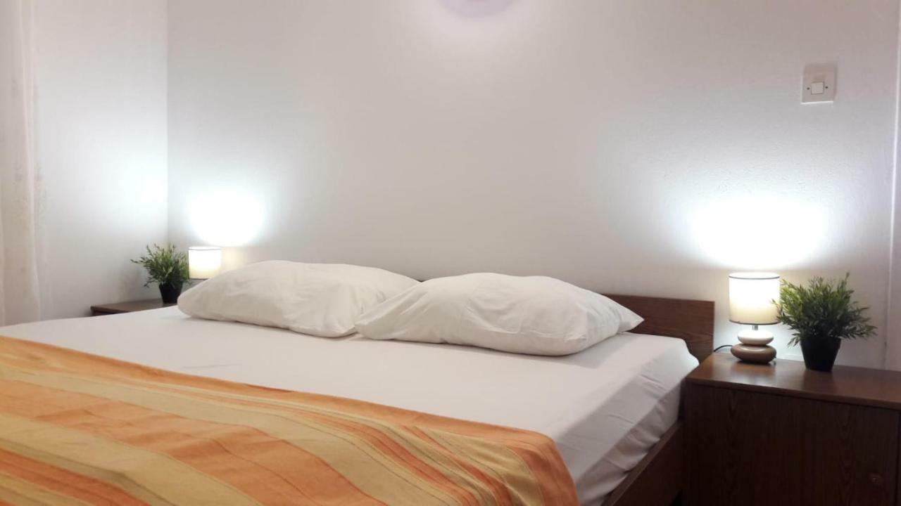 Apartman Kursar Srima Kültér fotó