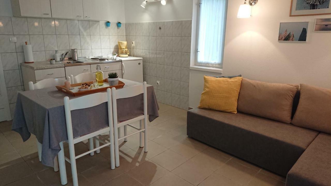 Apartman Kursar Srima Kültér fotó